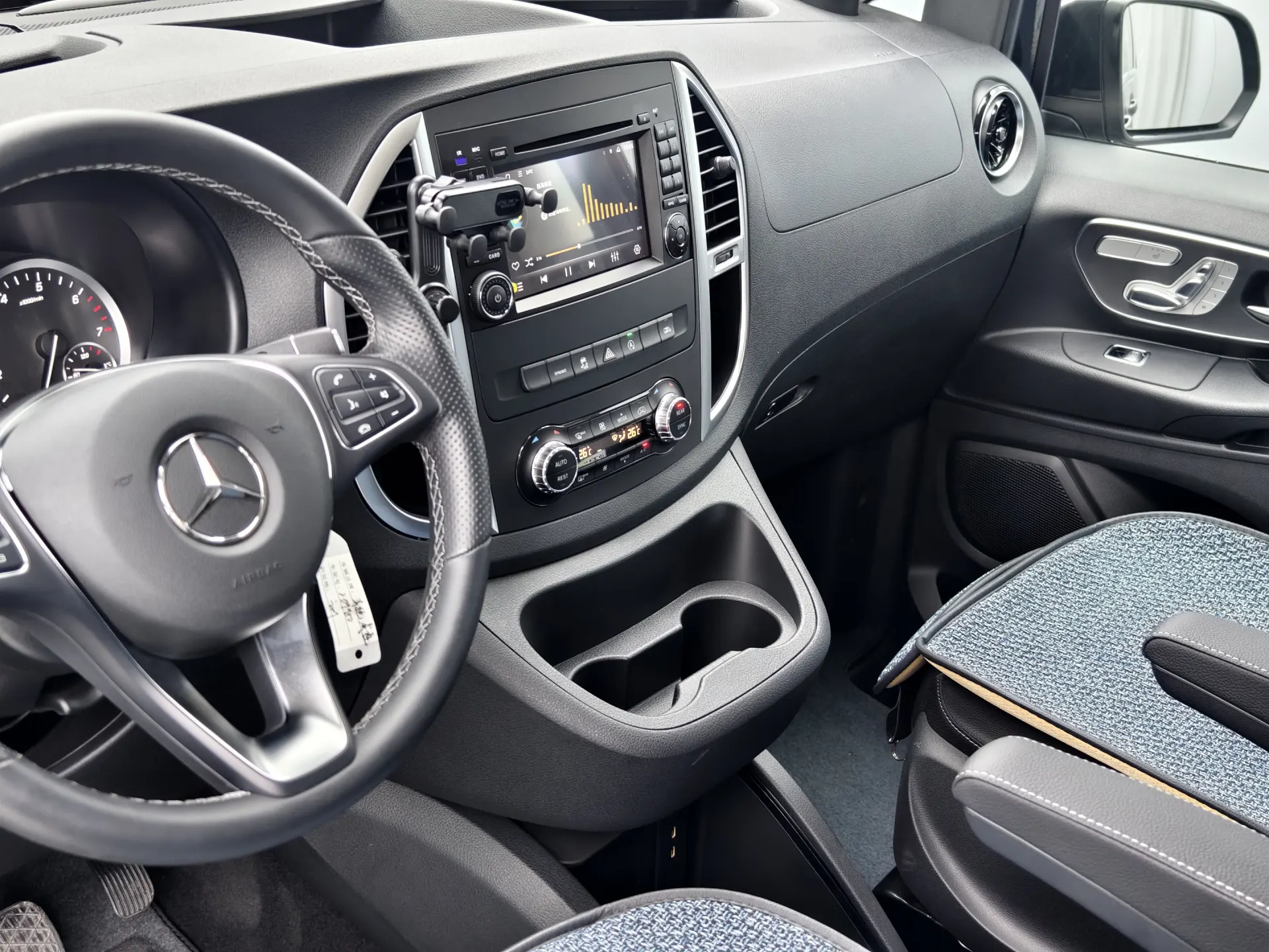 Mercedes-Benz Vito, 2023 9