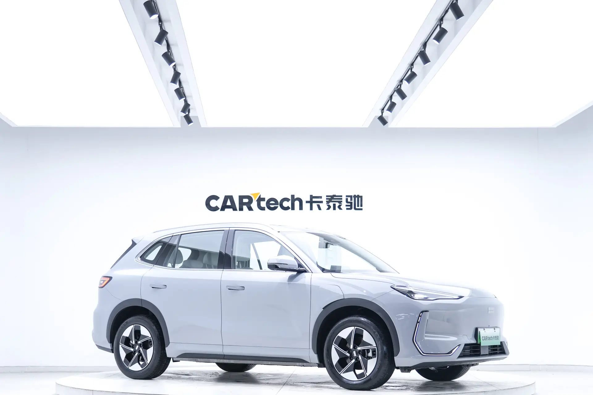 Geely Galaxy Galaxy E5, 2025 13