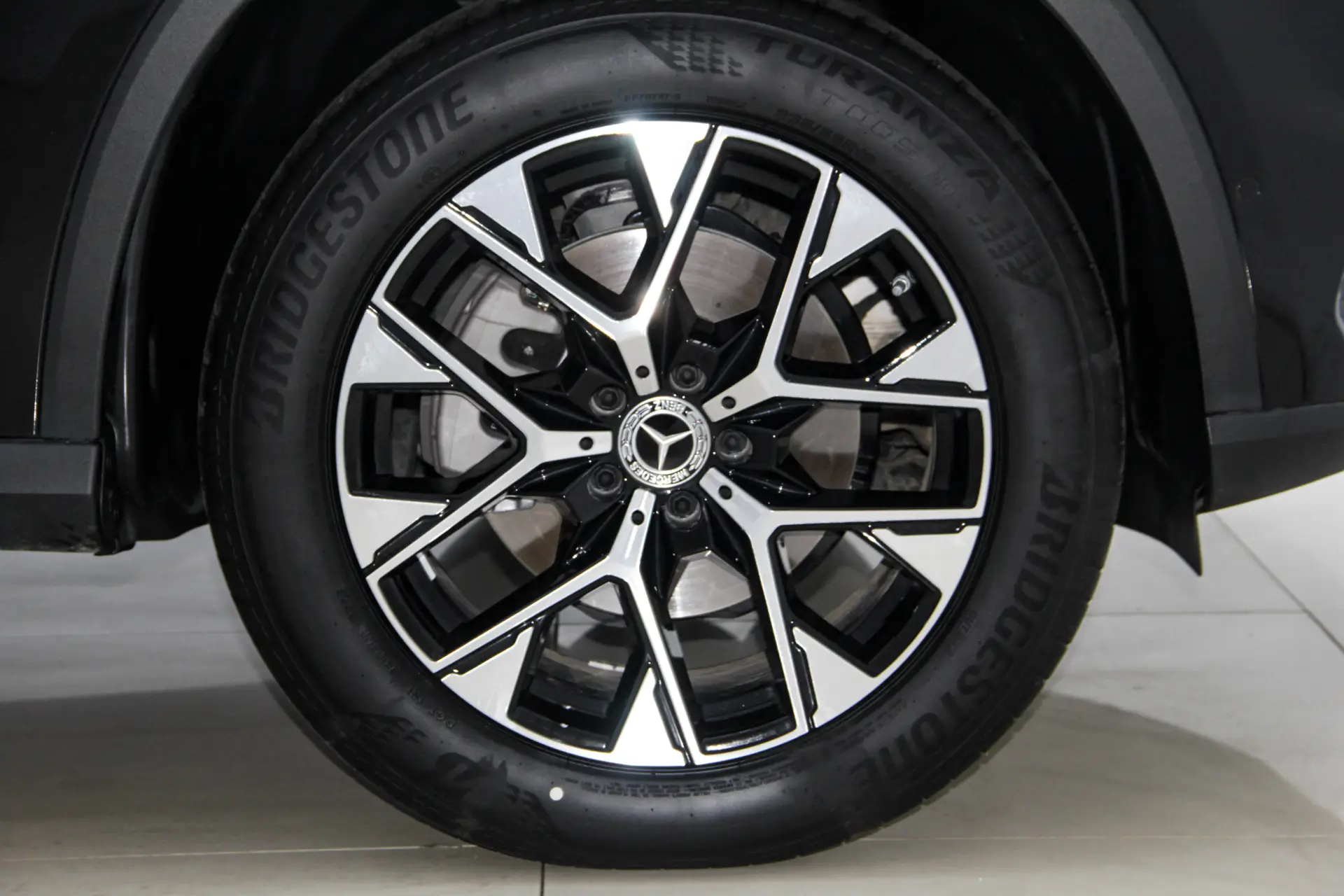 Mercedes-Benz GLC 260 L, 2026 12
