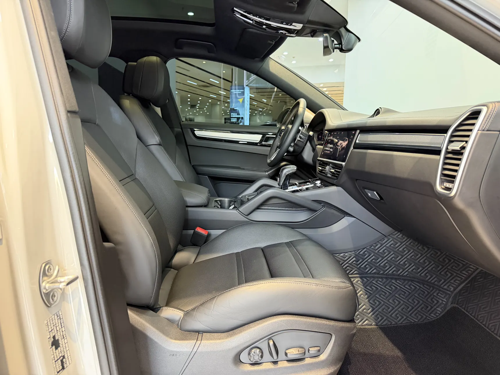 Porsche Cayenne, 2023 17
