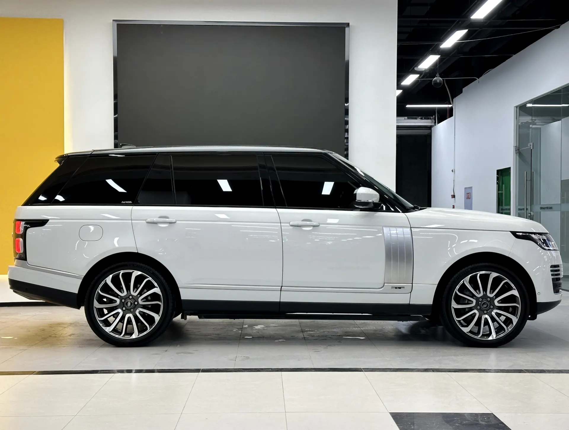 Land Rover Range Rover, 2022 13