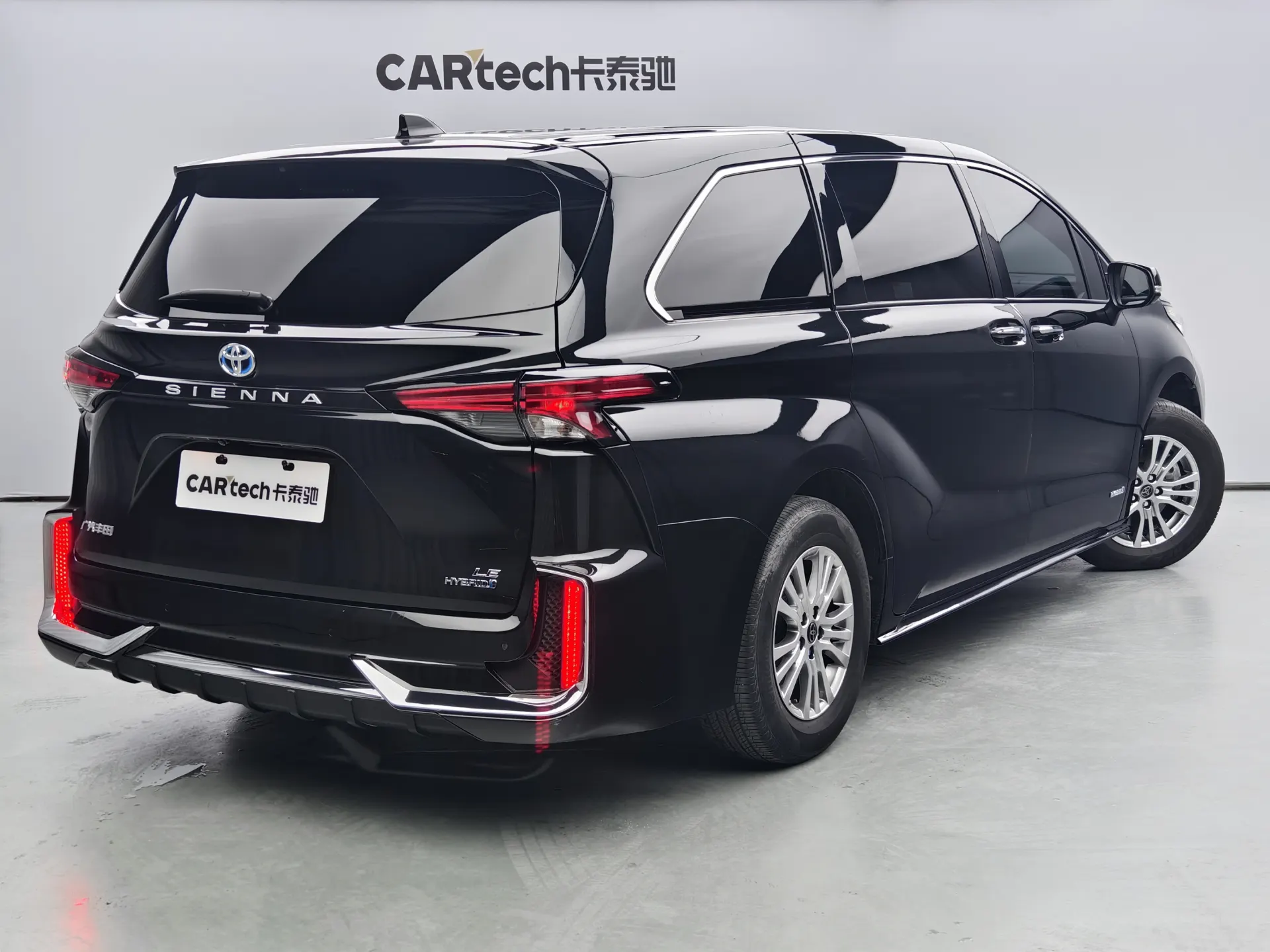 Toyota Sienna, 2023 3