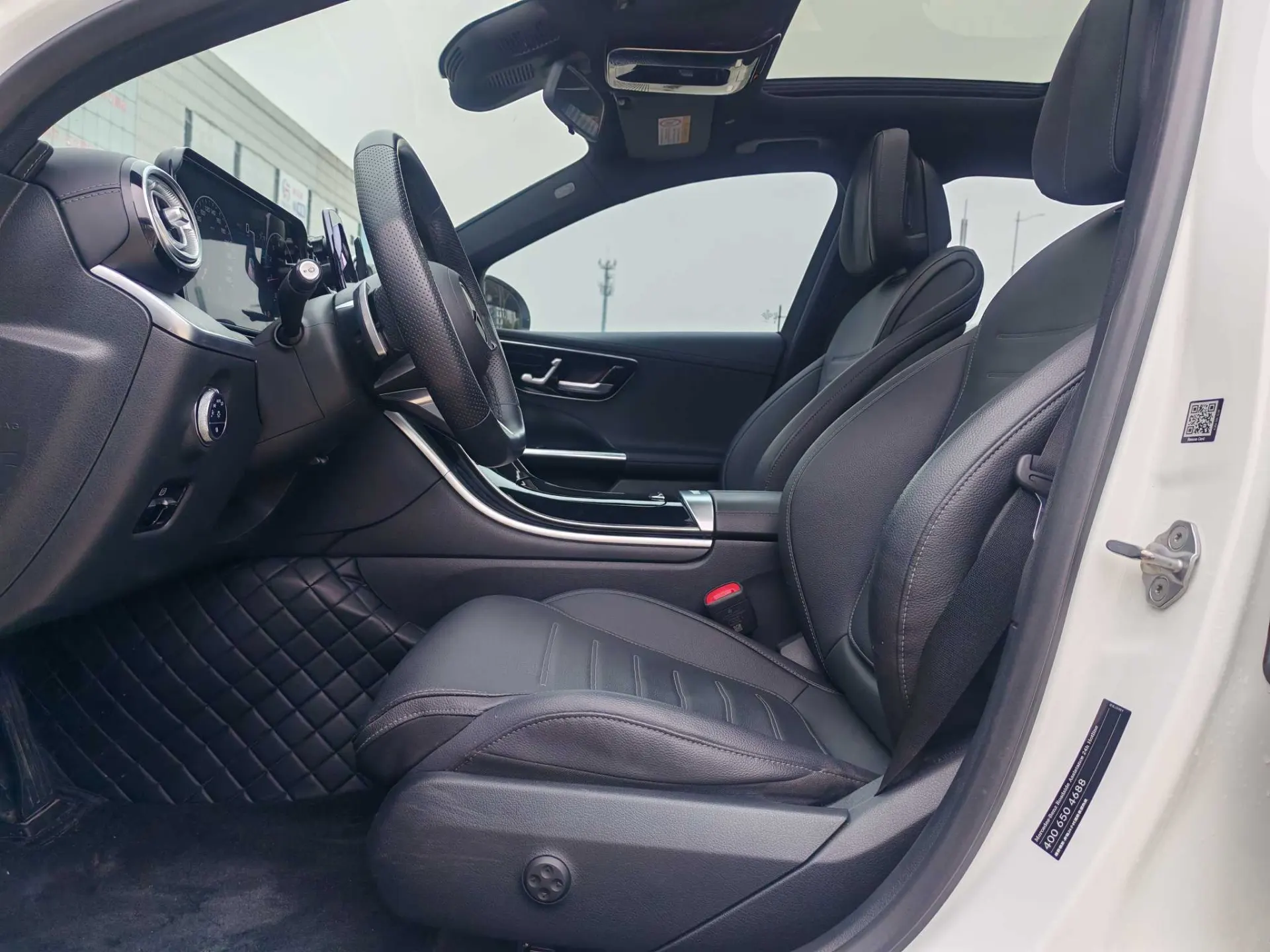 Mercedes-Benz C 260 L, 2024 13