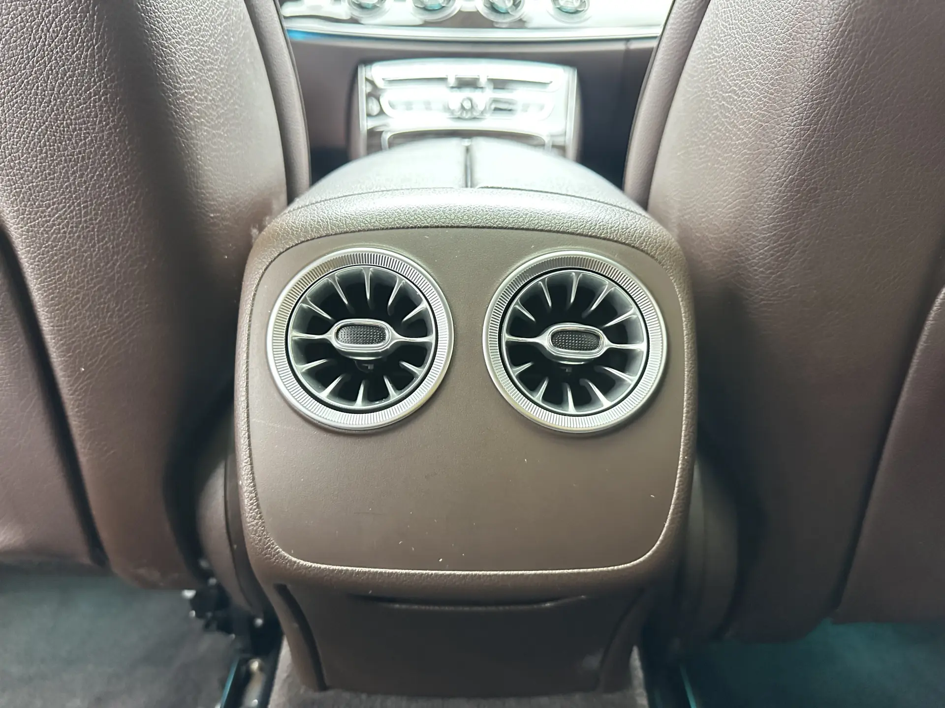 Mercedes-Benz CLS 300, 2020 27
