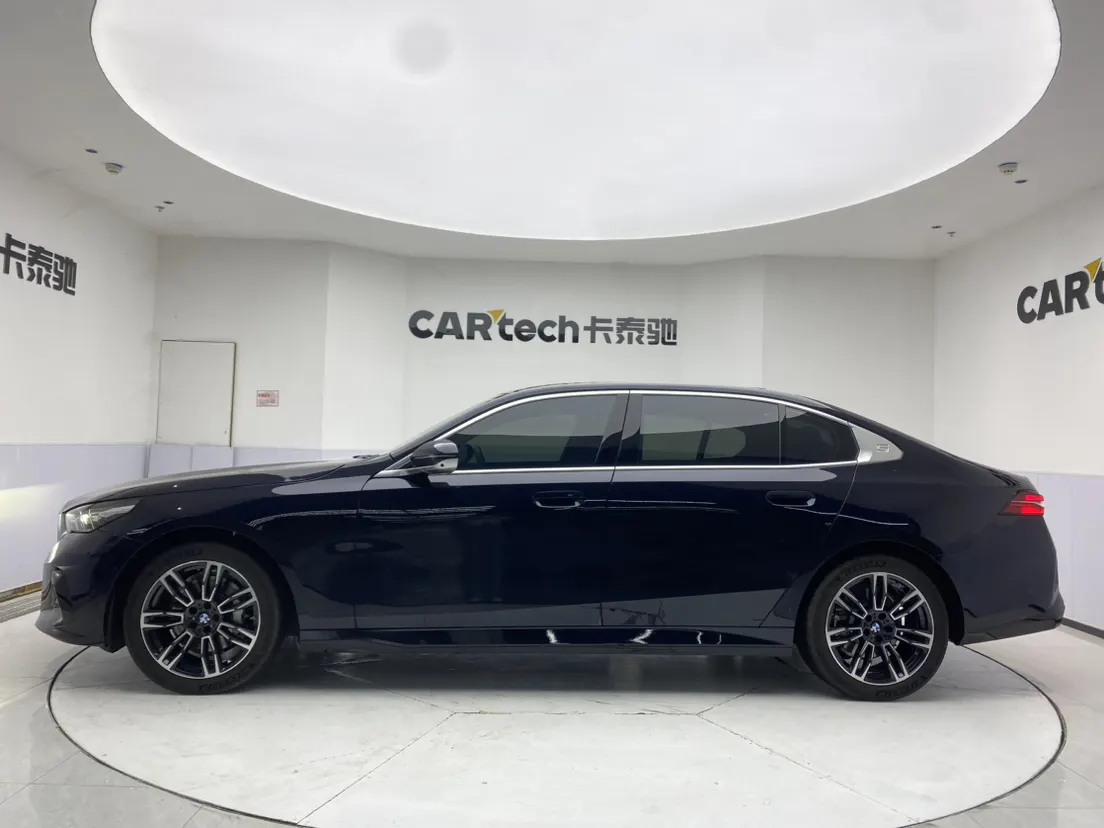 BMW 530Li, 2026 8