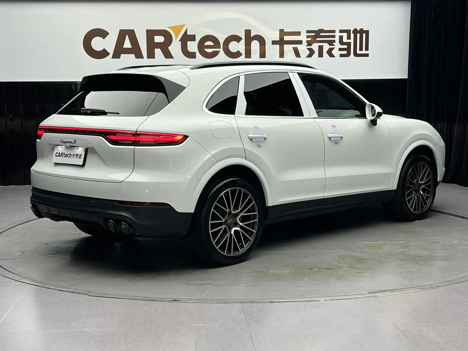 Porsche Cayenne, 2019 все фото