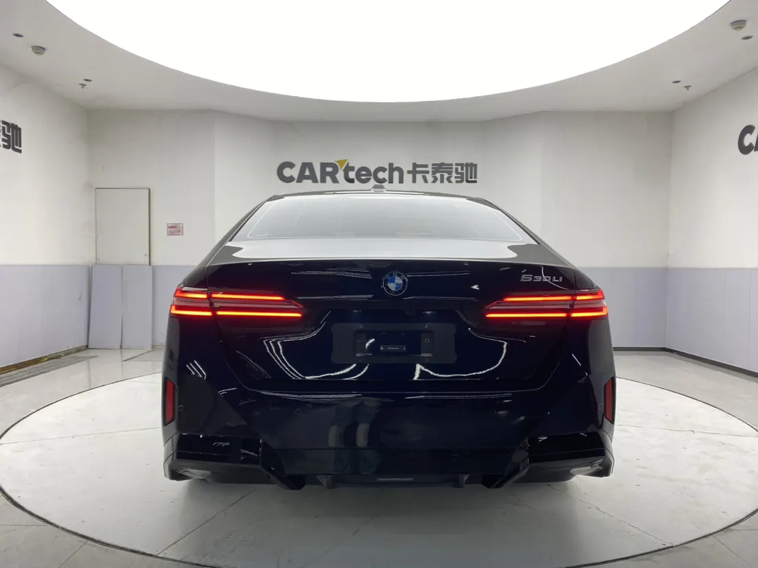 BMW 530Li, 2026 4