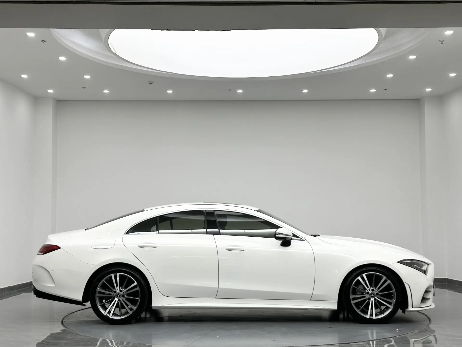 Mercedes-Benz CLS 300, 2020 12