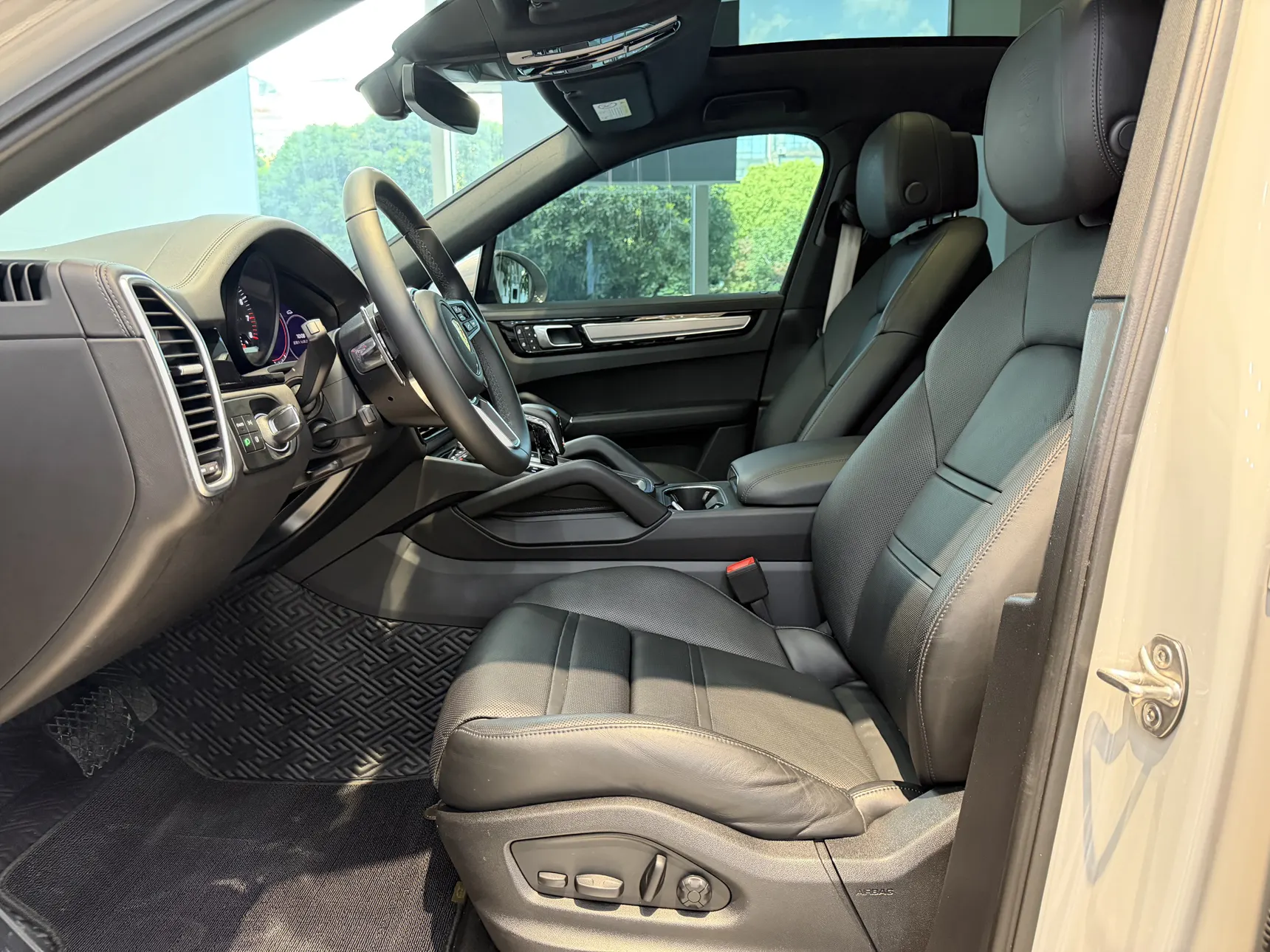 Porsche Cayenne, 2023 16