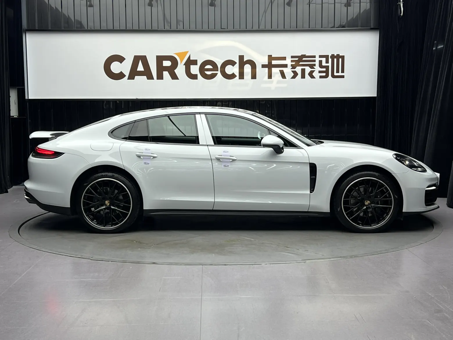 Porsche Panamera, 2021 4