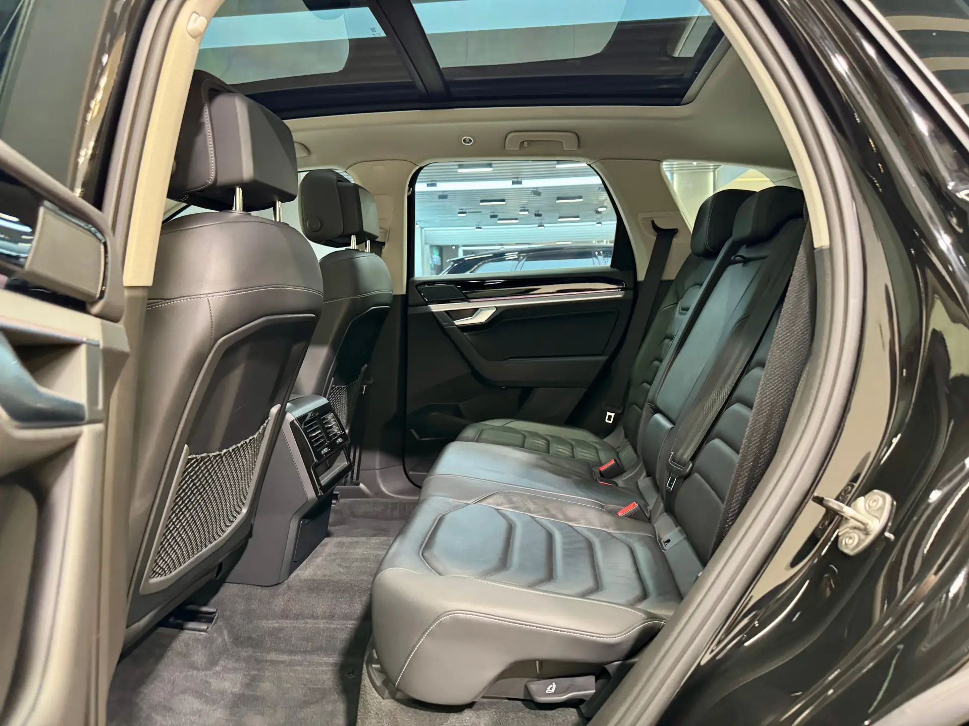 Volkswagen Touareg, 2023 17
