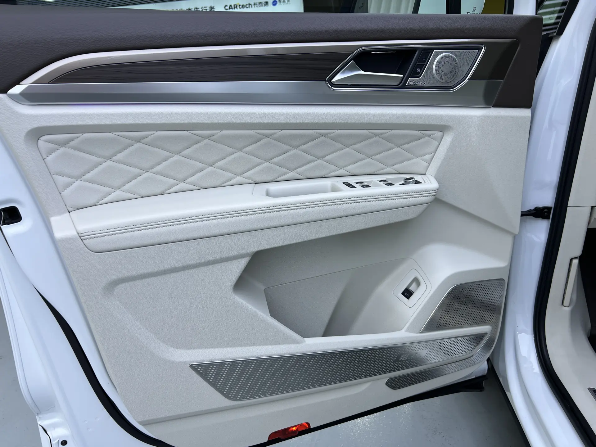 Volkswagen Viloran, 2020 8
