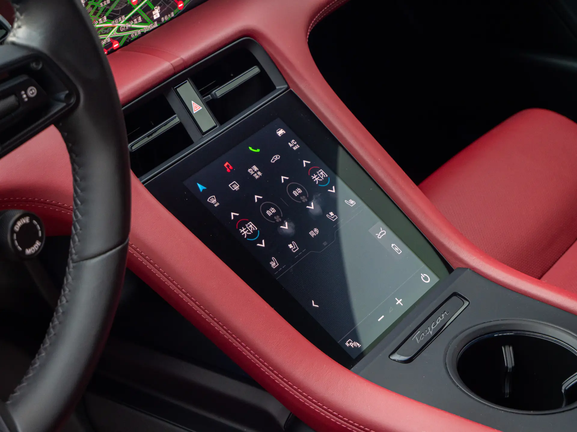 Porsche Taycan, 2023 21