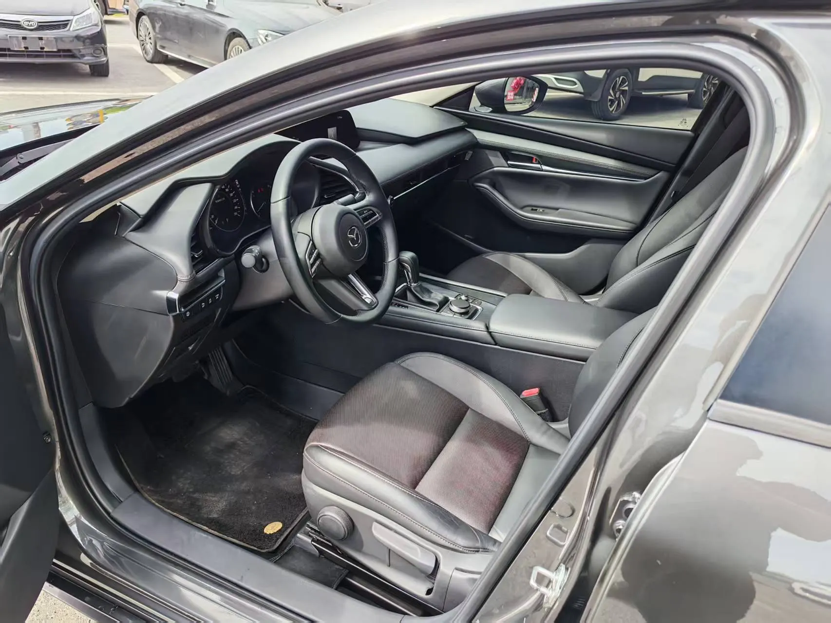 Mazda Mazda3, 2021 10