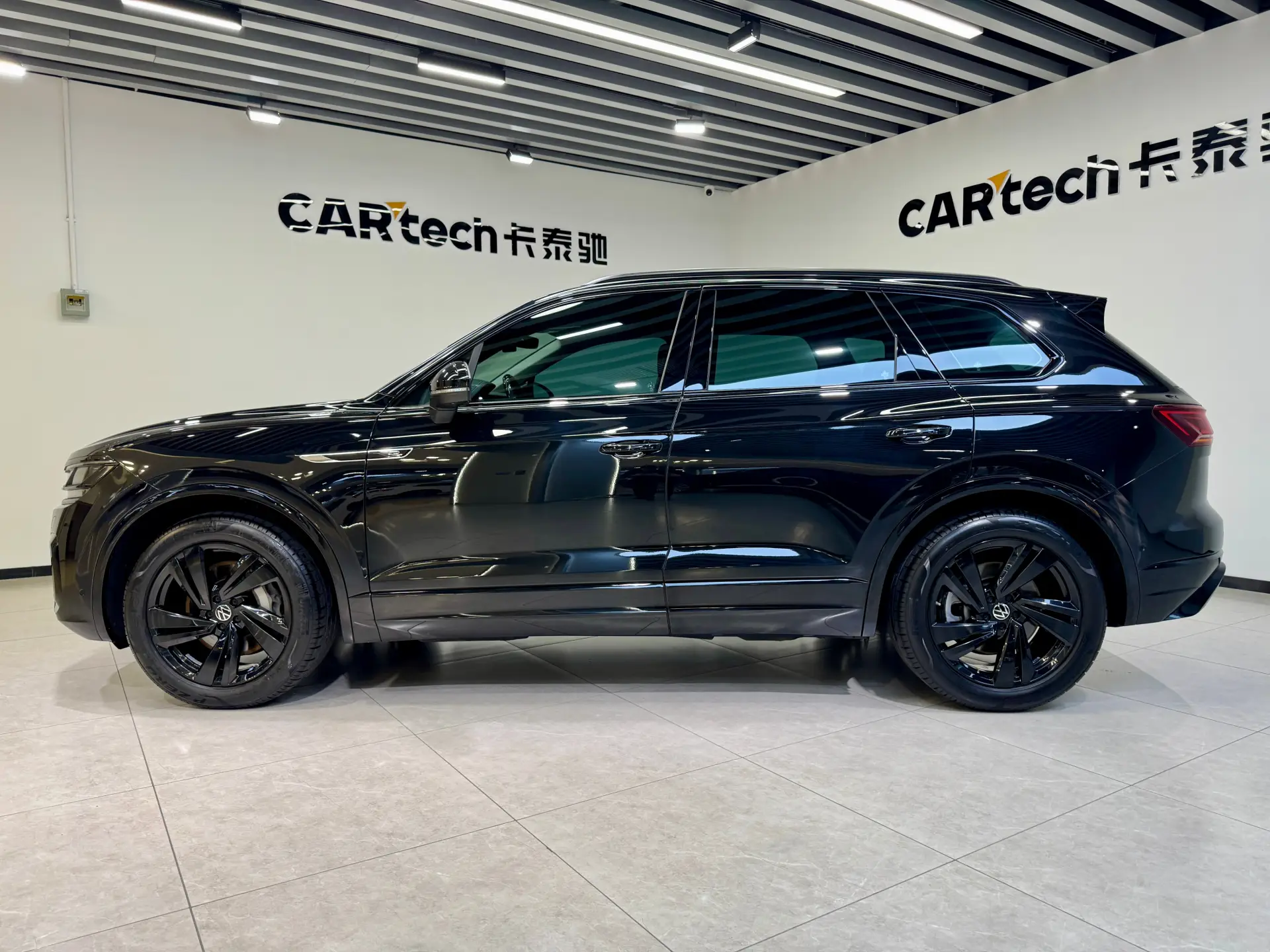 Volkswagen Touareg, 2023 29