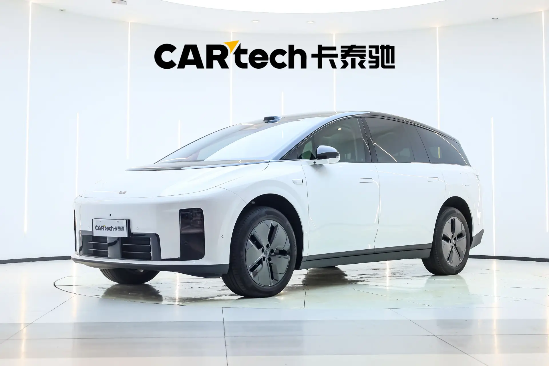 Li Auto i8, 2026 1