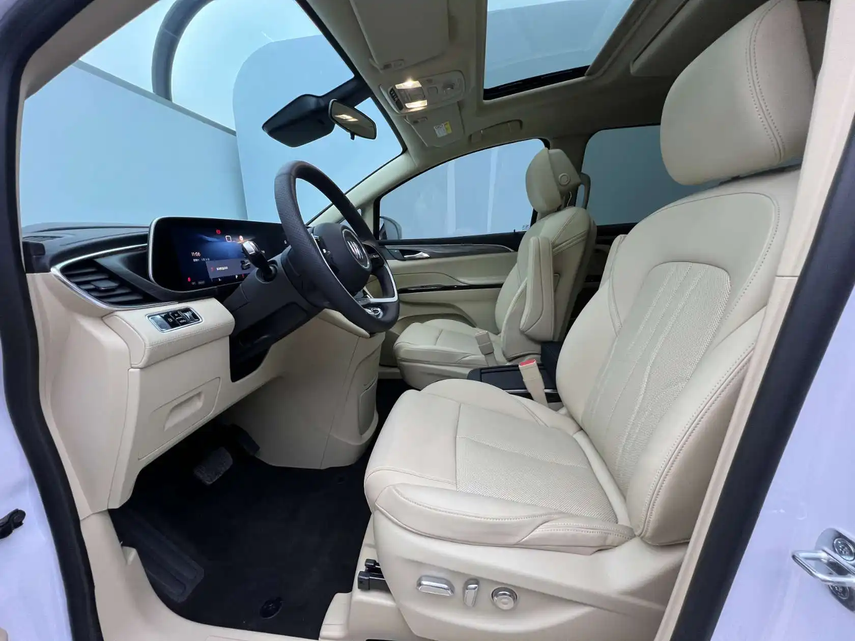 Buick GL8, 2026 9