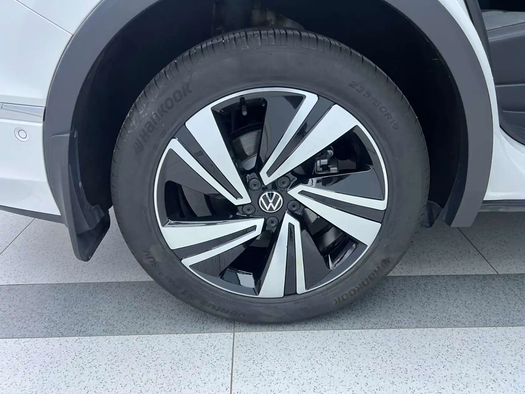 Volkswagen Tiguan, 2023 32