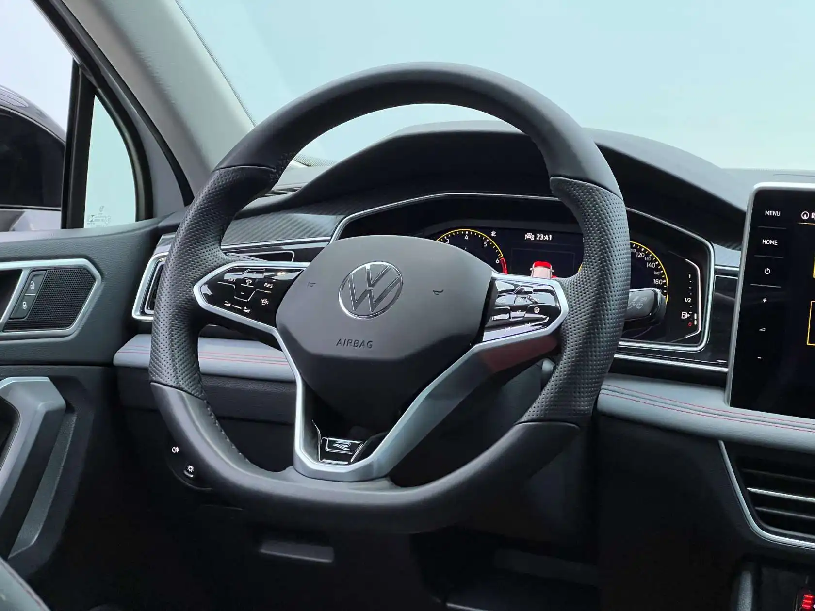 Volkswagen Tiguan, 2023 24