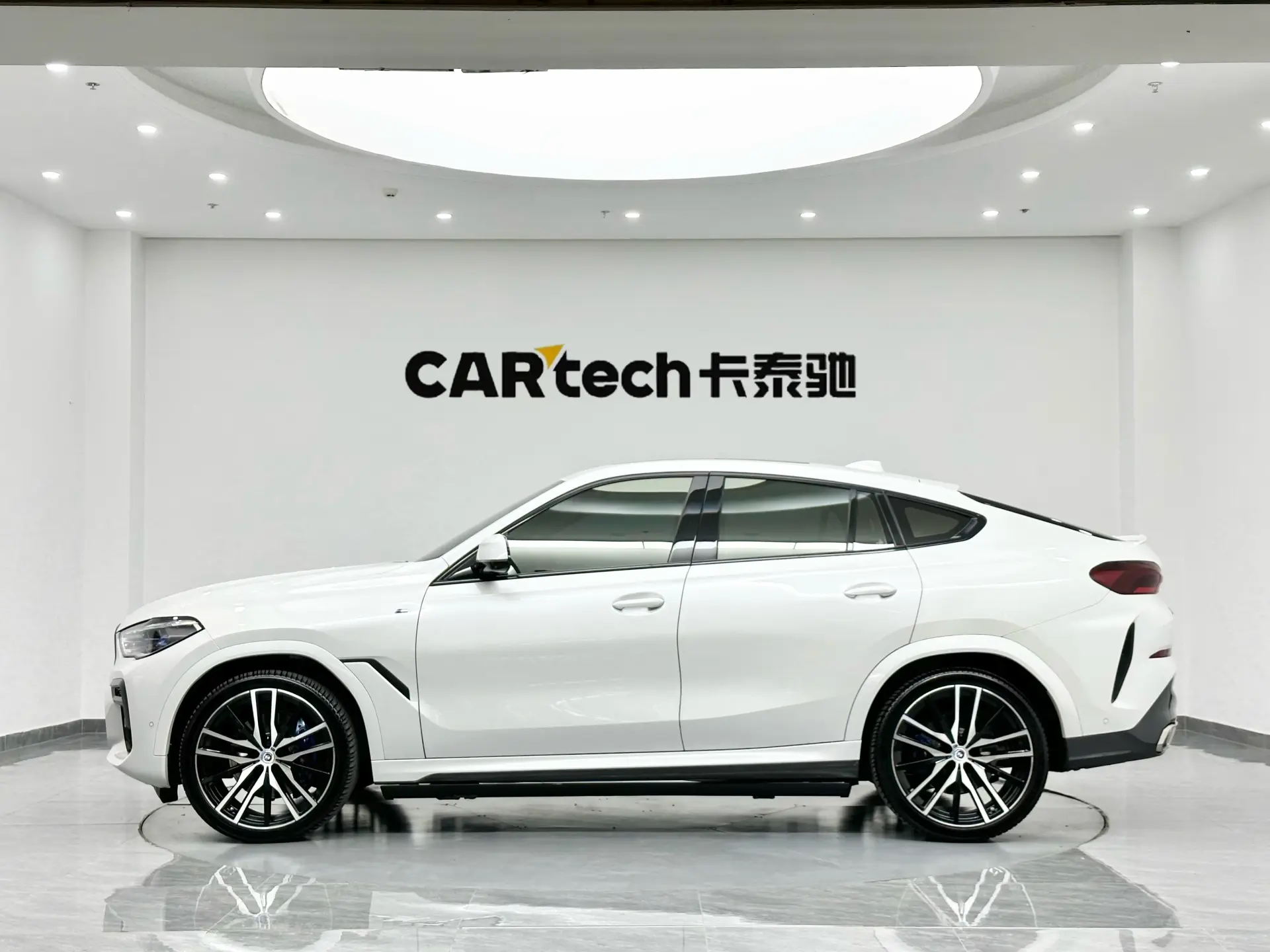 BMW X6, 2023 все фото