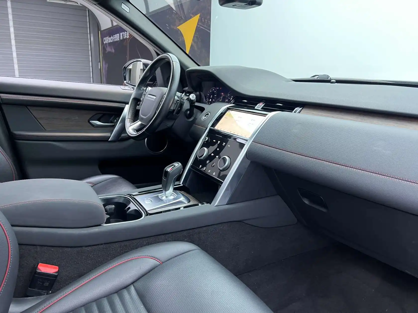 Land Rover Discovery Sport, 2021 18