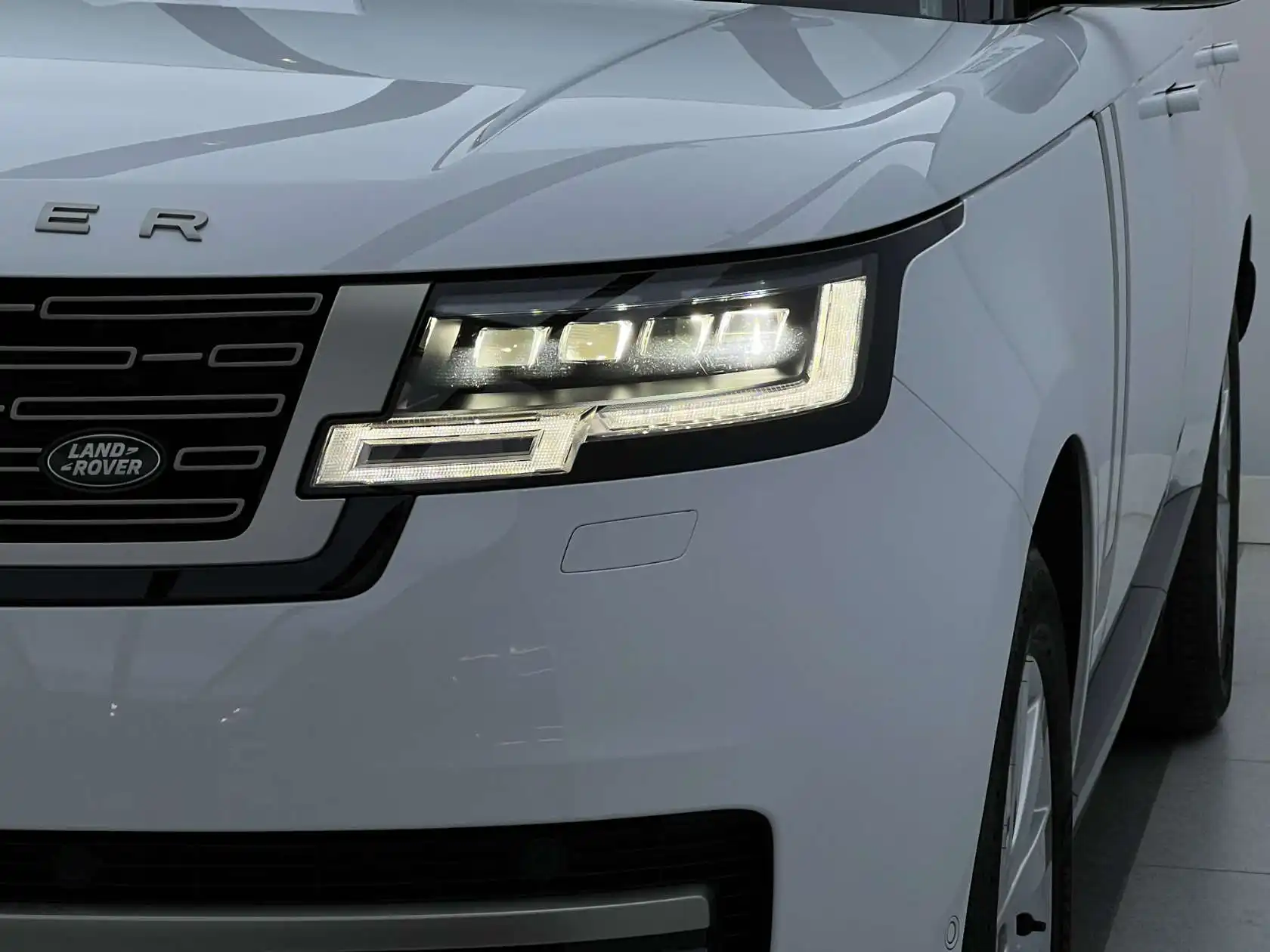 Land Rover Range Rover, 2023 все фото