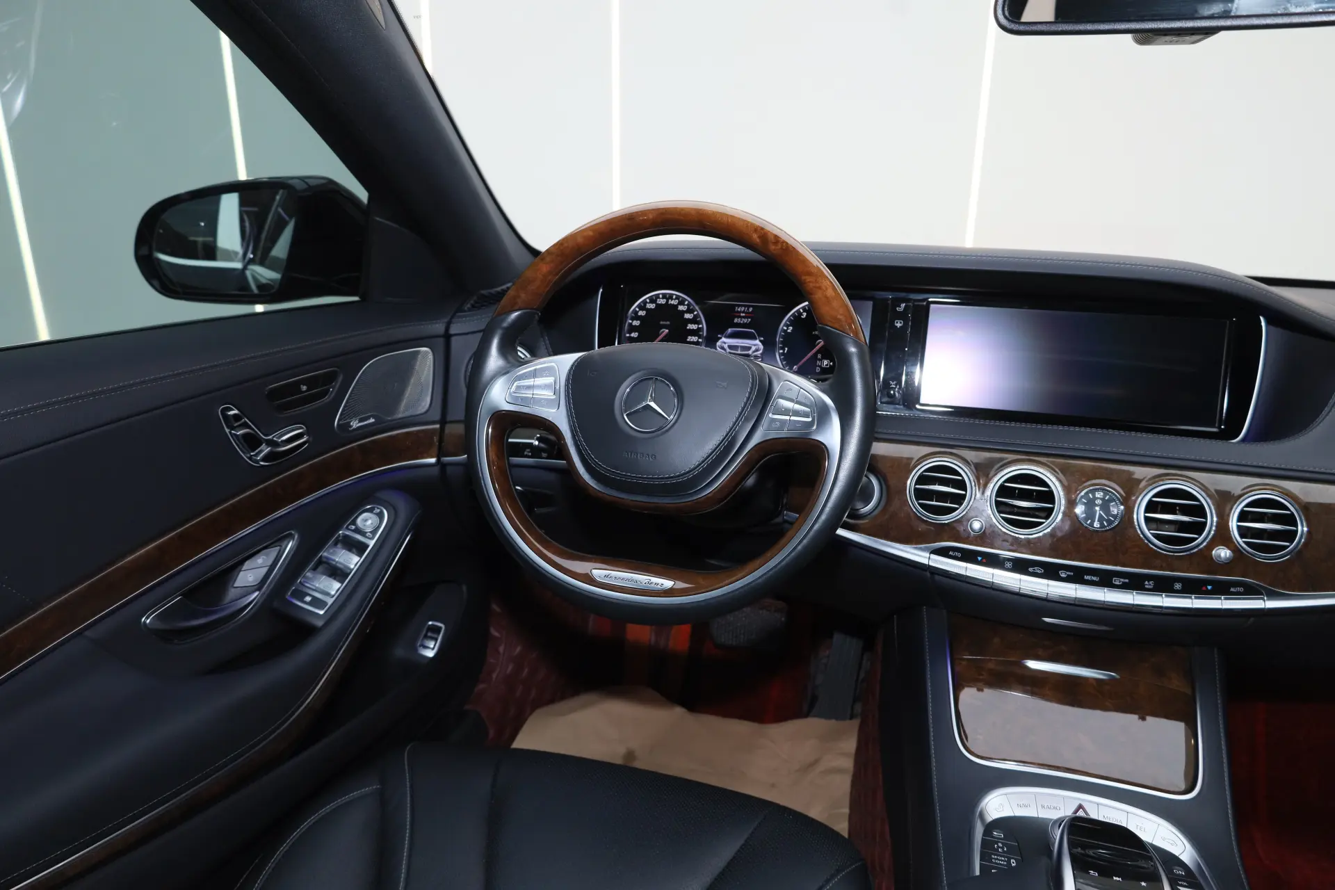 Mercedes-Benz S 320 L, 2017 15