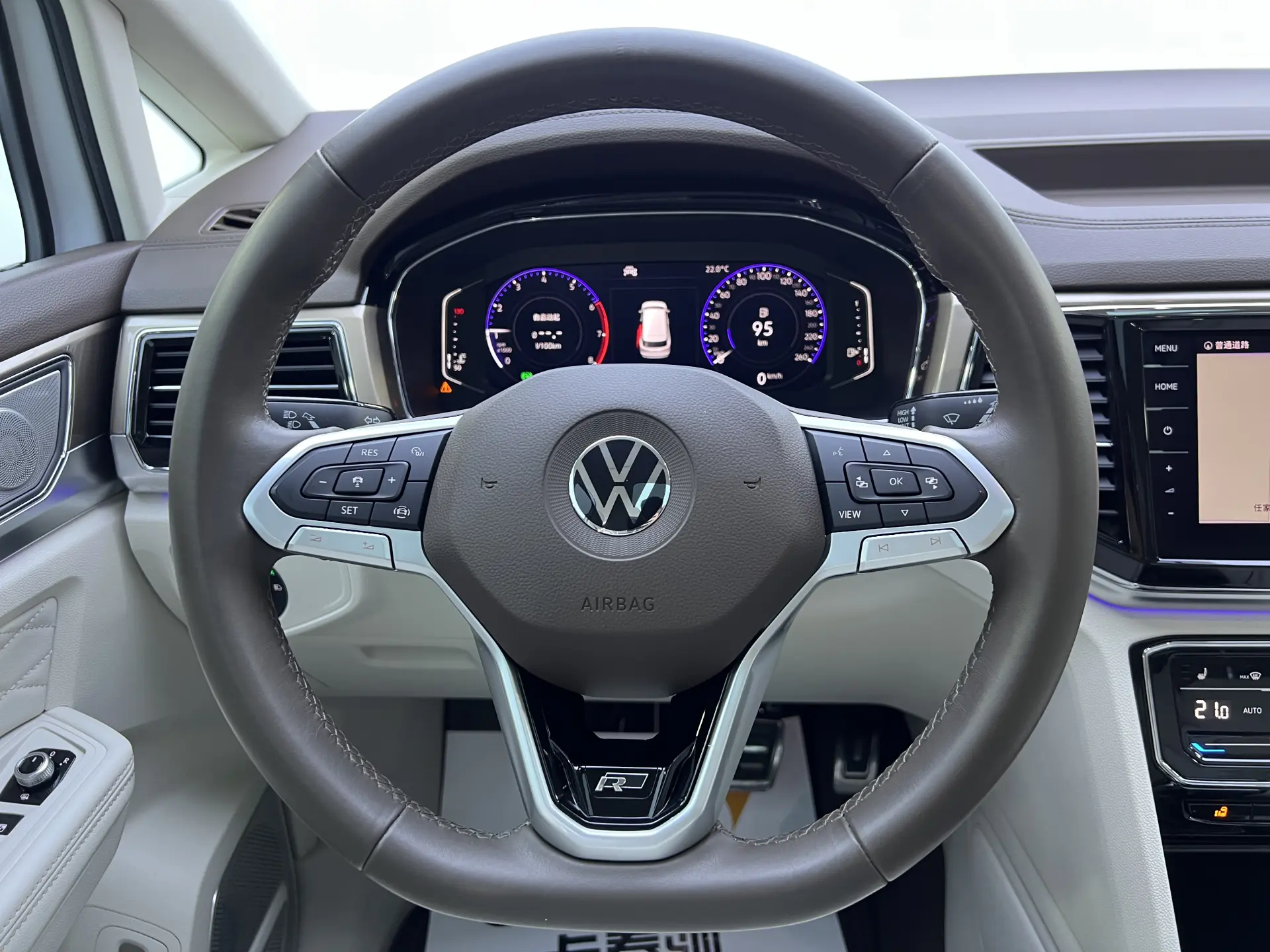 Volkswagen Viloran, 2020 6