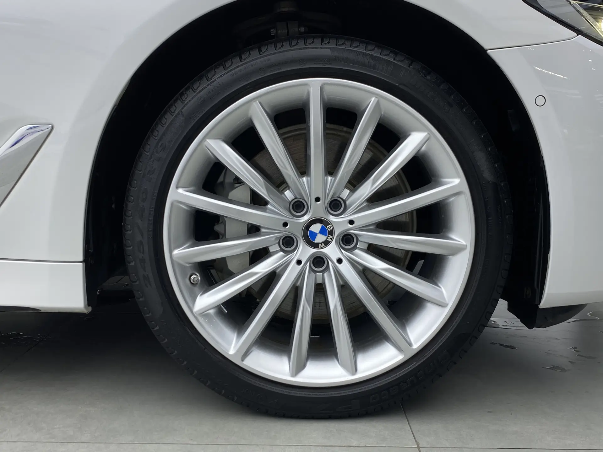 BMW 530Li, 2022 35