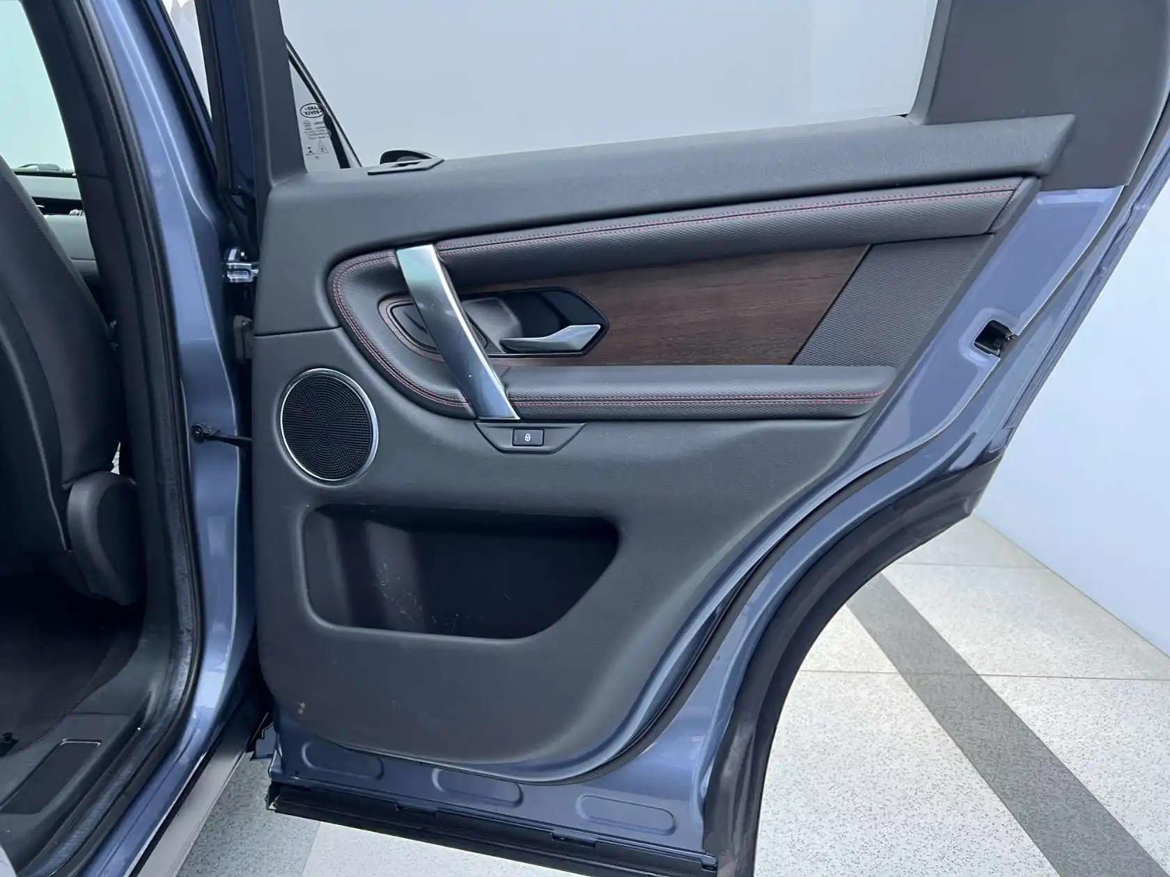 Land Rover Discovery Sport, 2021 16