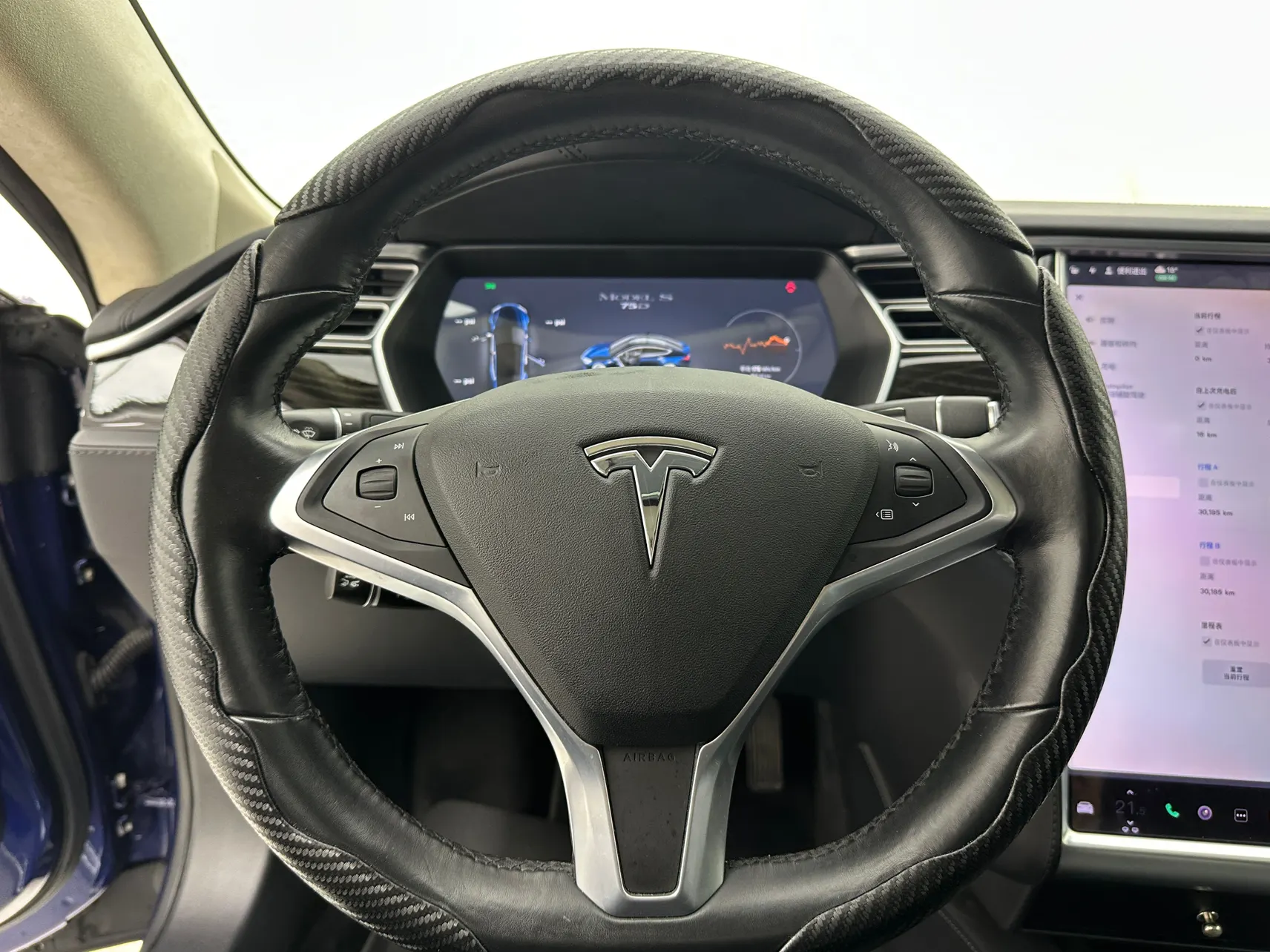 Tesla Model S, 2017 16