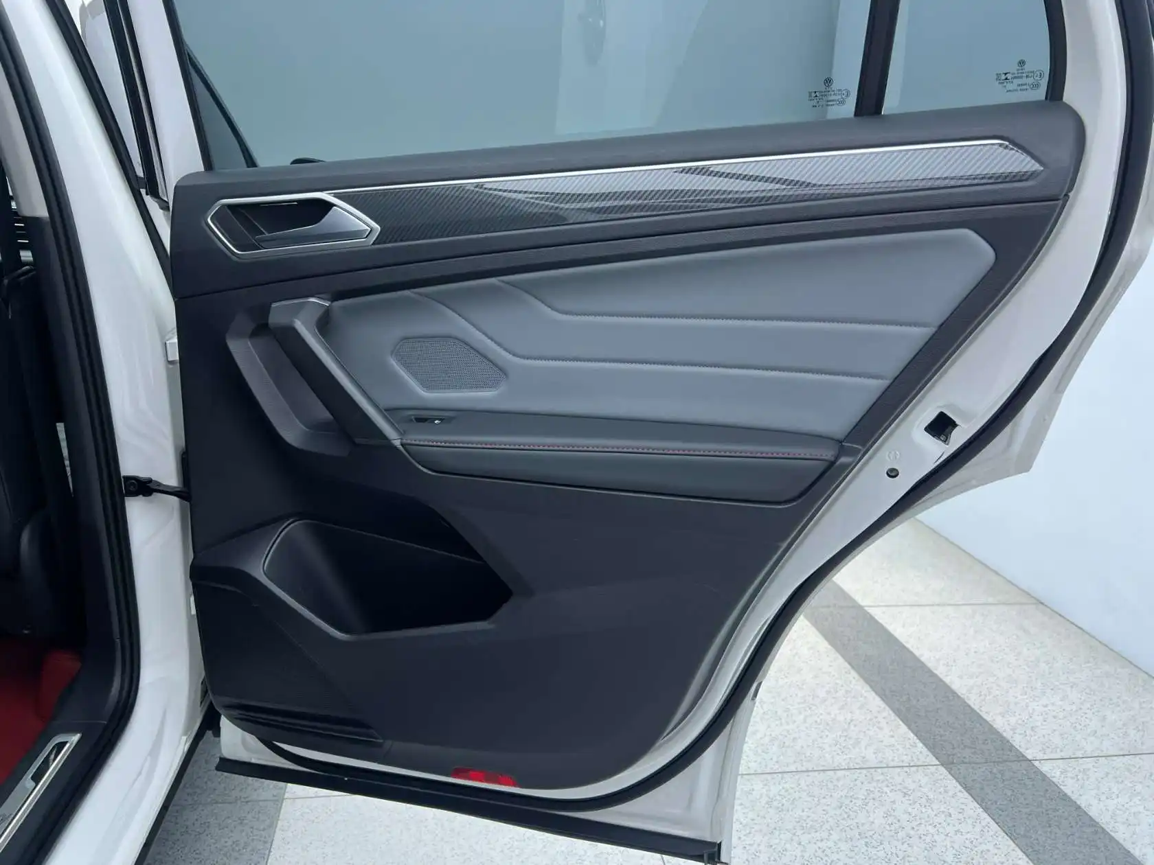 Volkswagen Tiguan, 2023 17