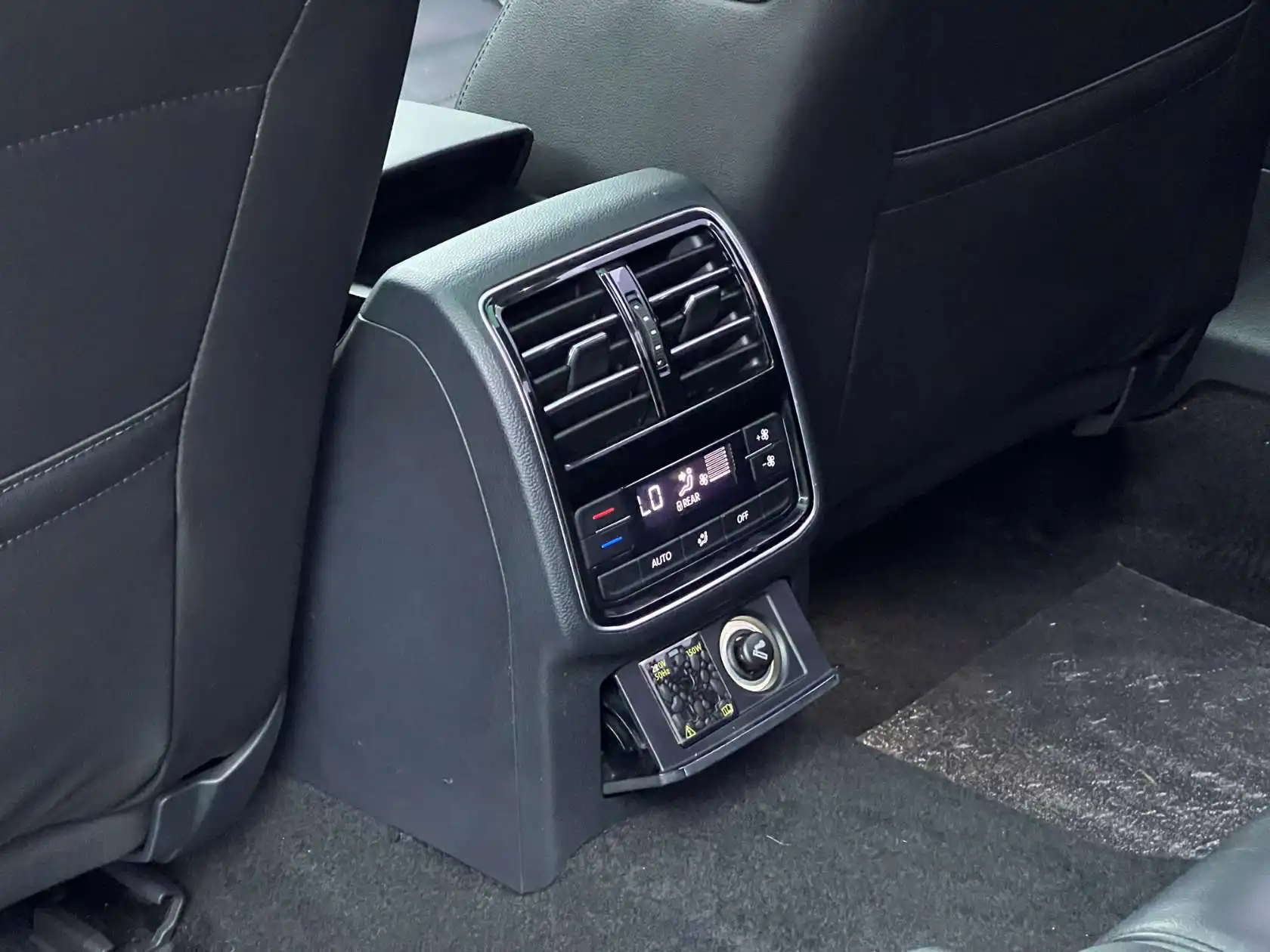 Volkswagen Magotan, 2019 14