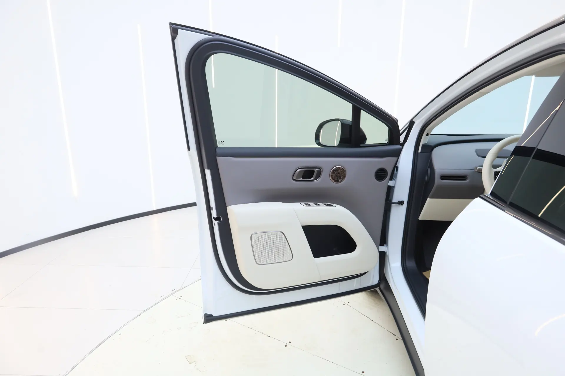 Li Auto i8, 2026 28