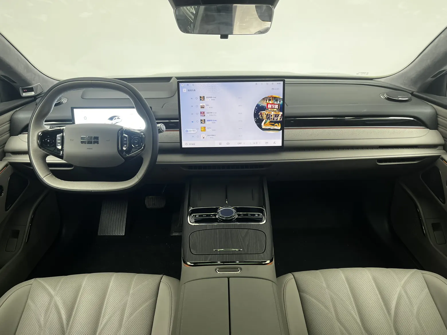 Geely Galaxy 8, 2025 8