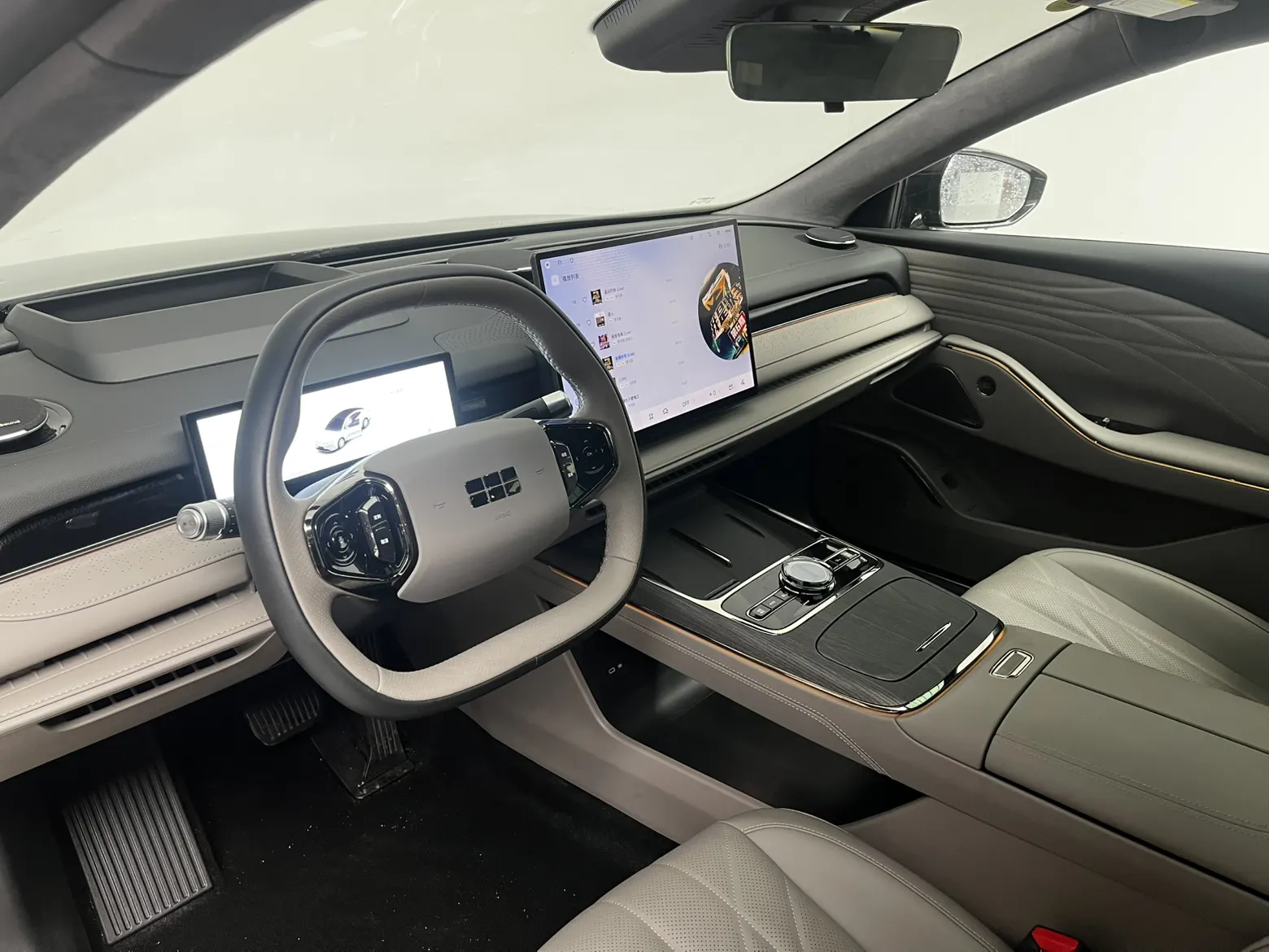 Geely Galaxy 8, 2025 9