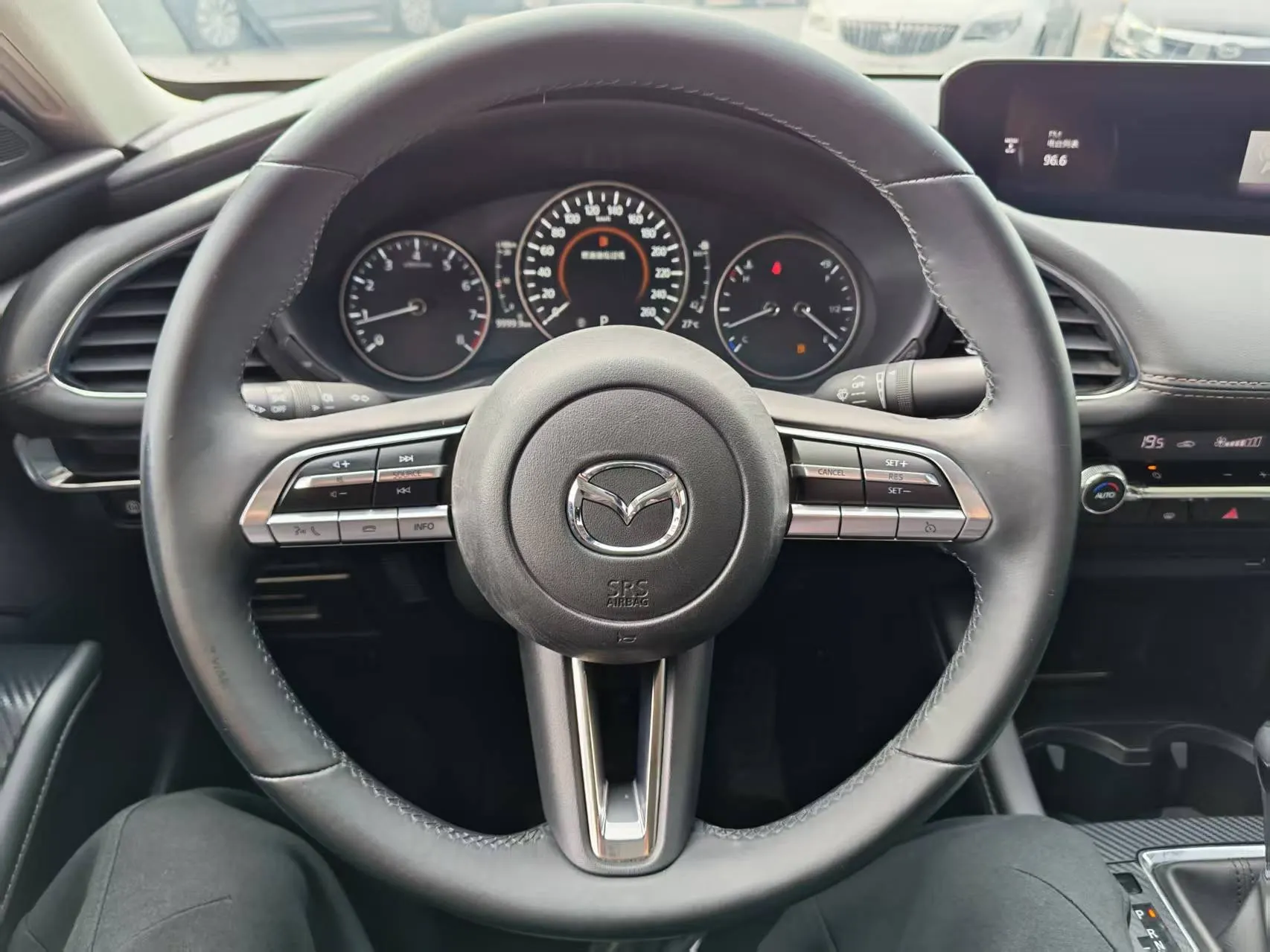 Mazda Mazda3, 2021 9