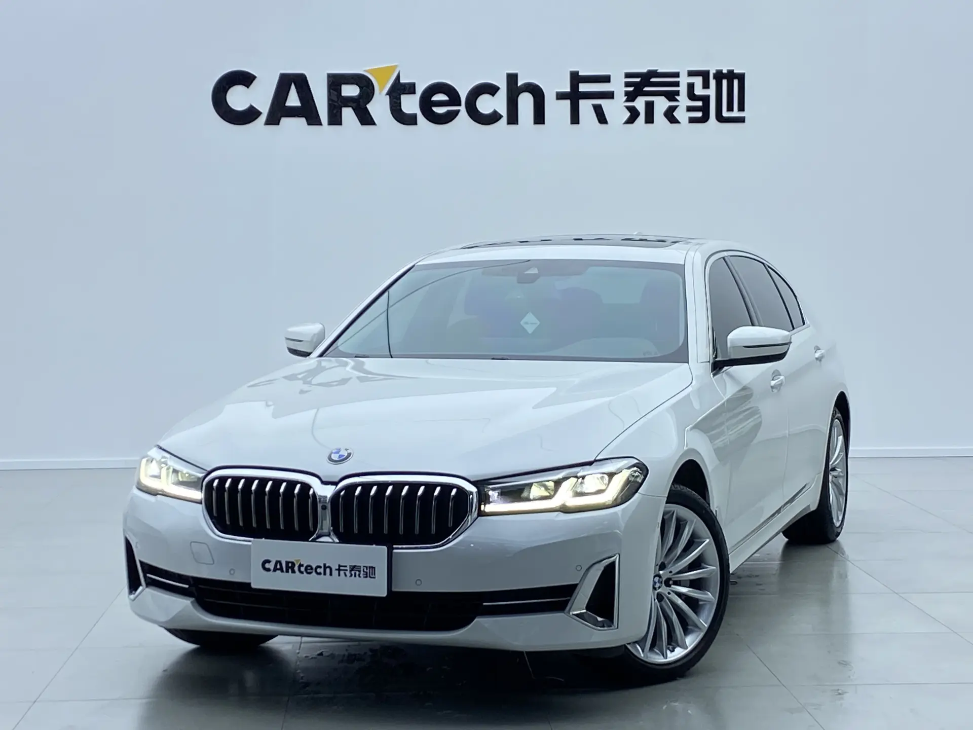 BMW 530Li, 2022 все фото
