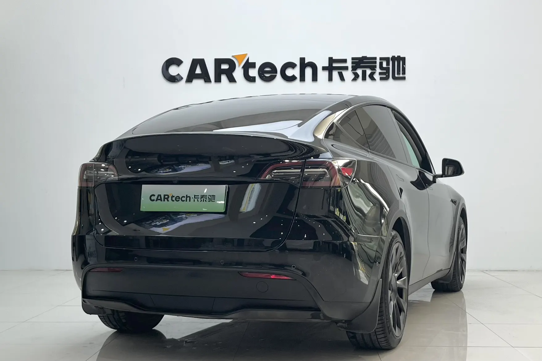 Tesla Model Y, 2023 2