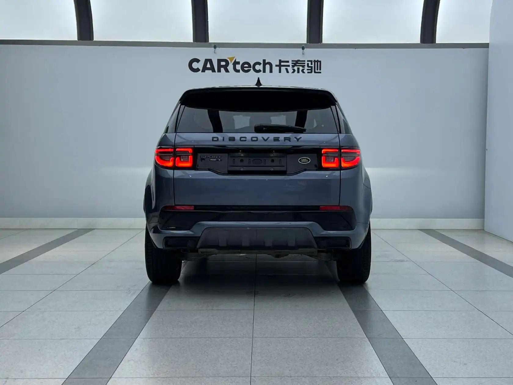 Land Rover Discovery Sport, 2021 3