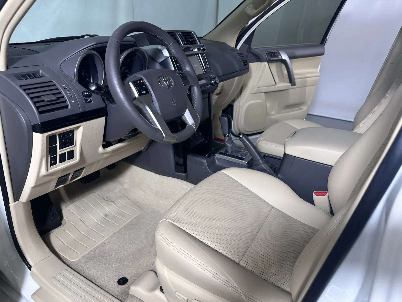 Toyota Prado, 2017 14