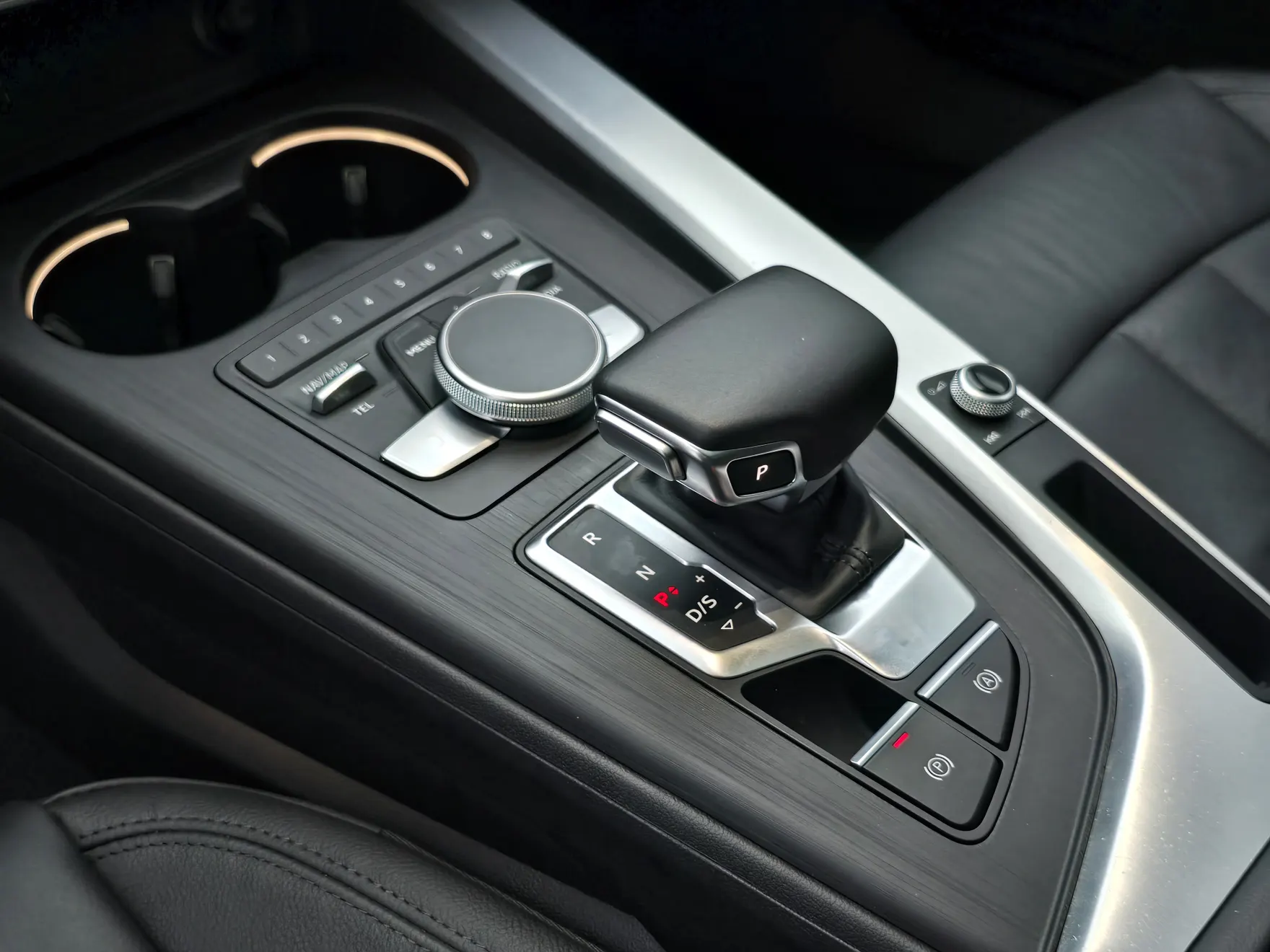 Audi A4L 40 TFSI, 2020 24