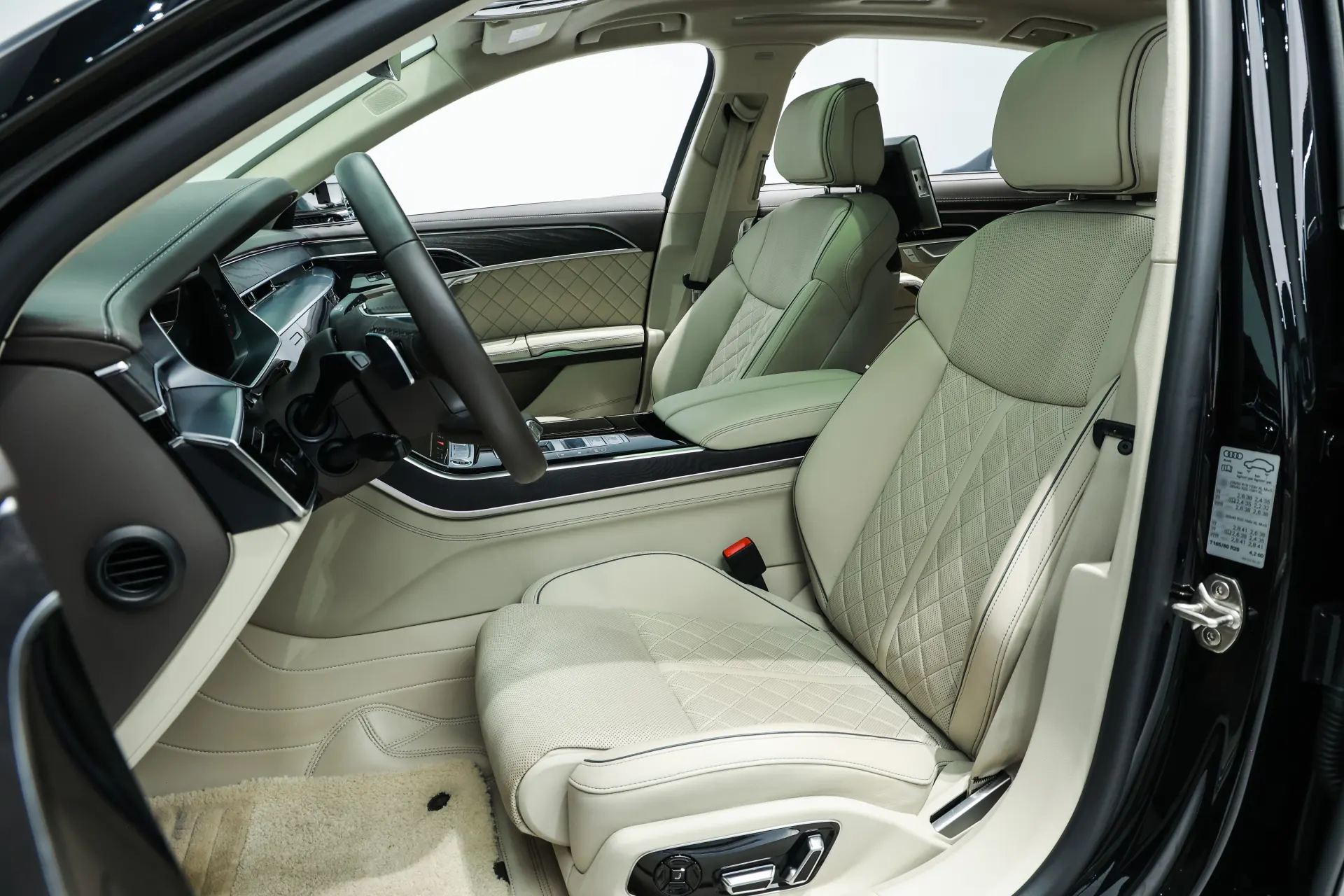 Audi A8L, 2025 19