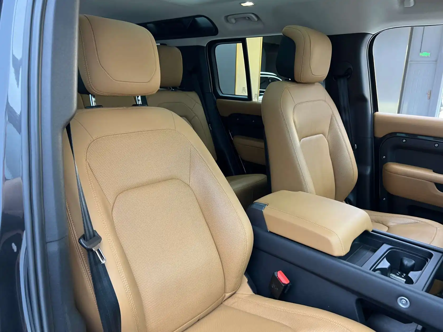 Land Rover Defender, 2023 22