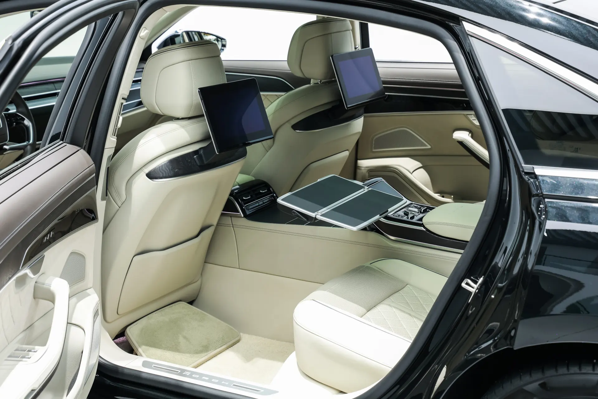 Audi A8L, 2025 21