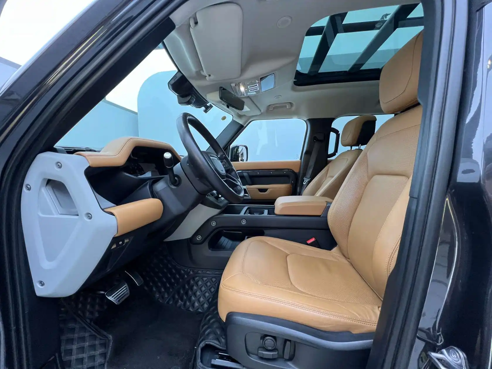 Land Rover Defender, 2023 10