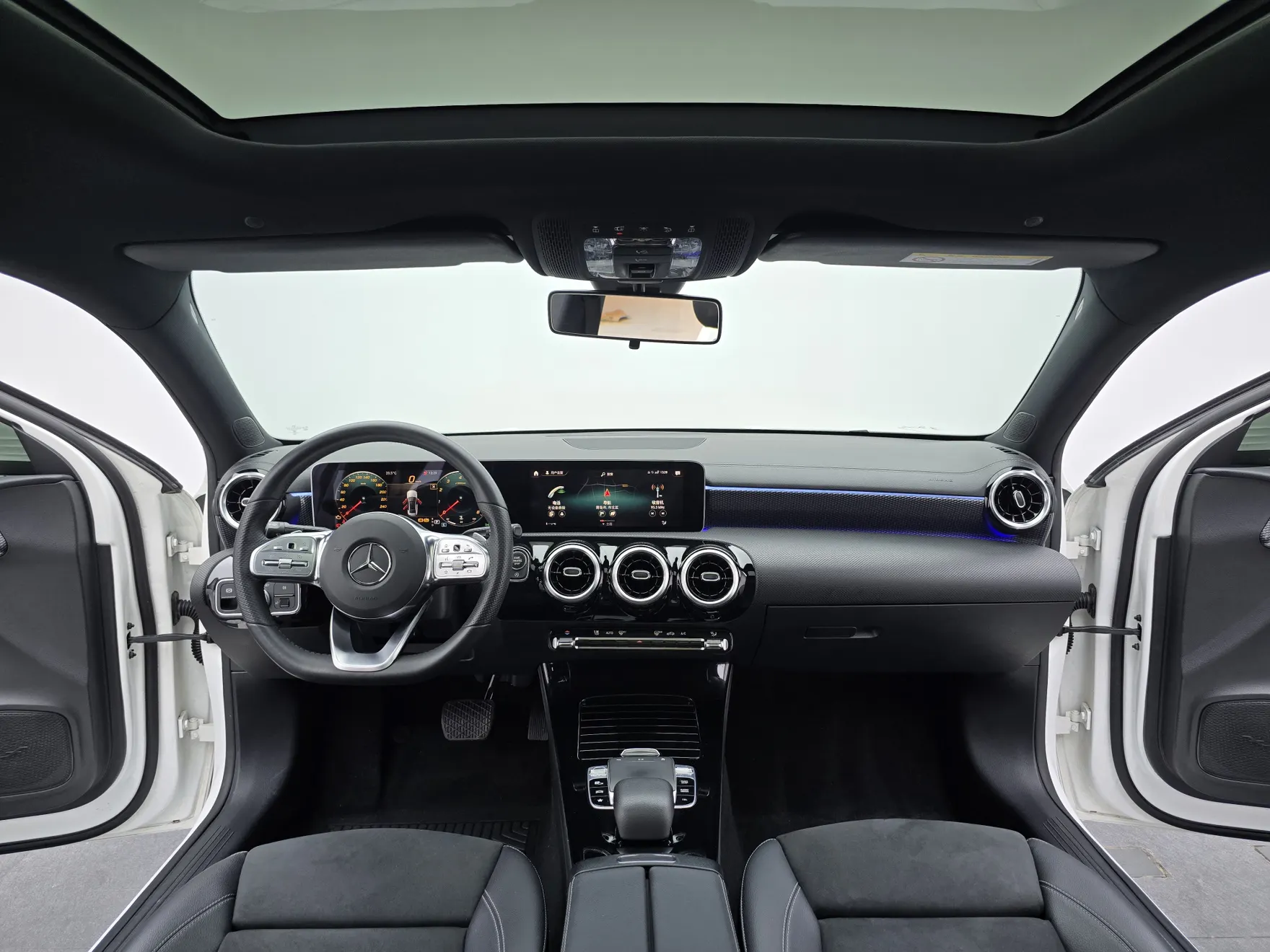 Mercedes-Benz A 200 L, 2019 13