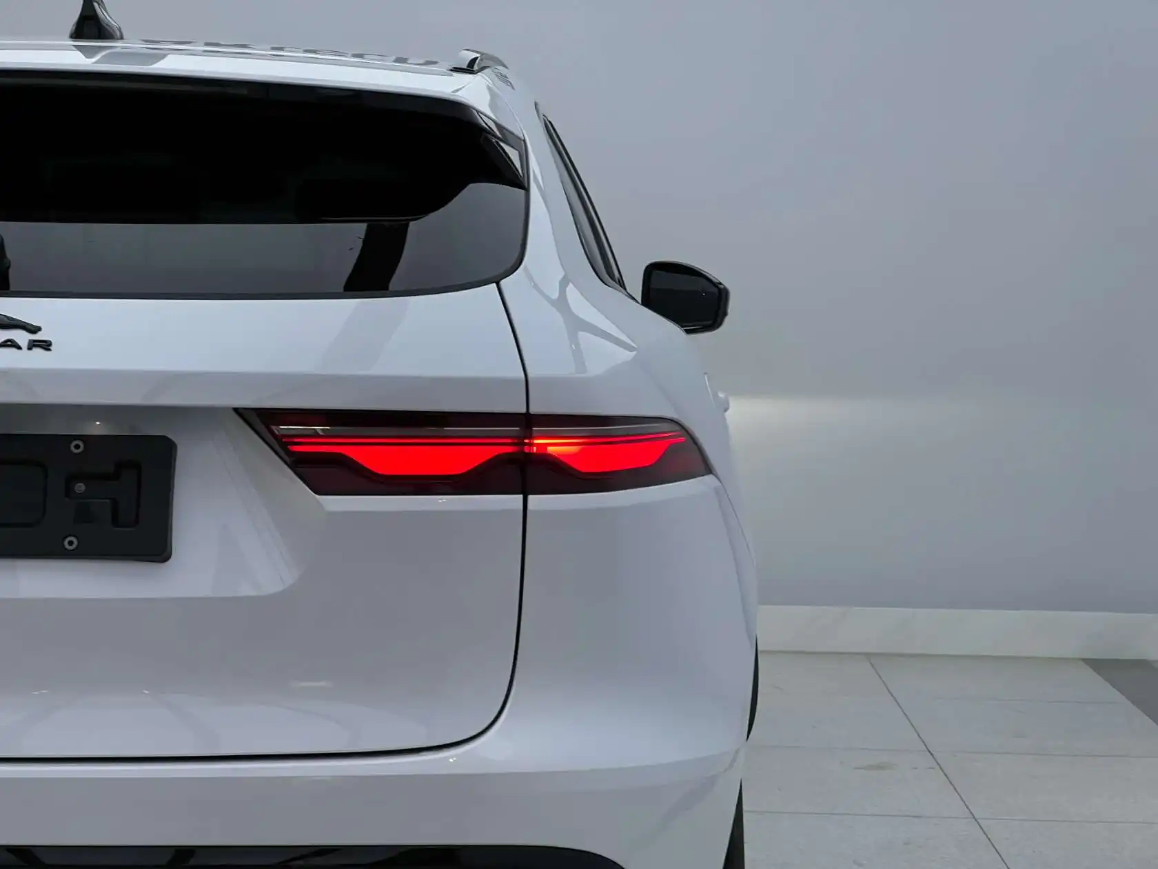 Jaguar F-PACE, 2023 6