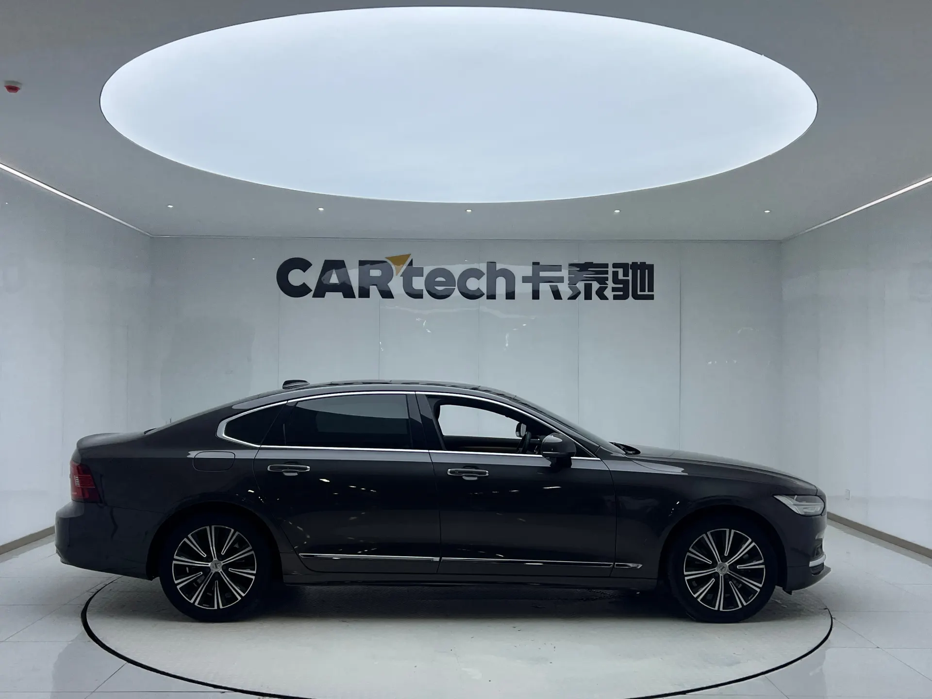 Volvo S90, 2021 27