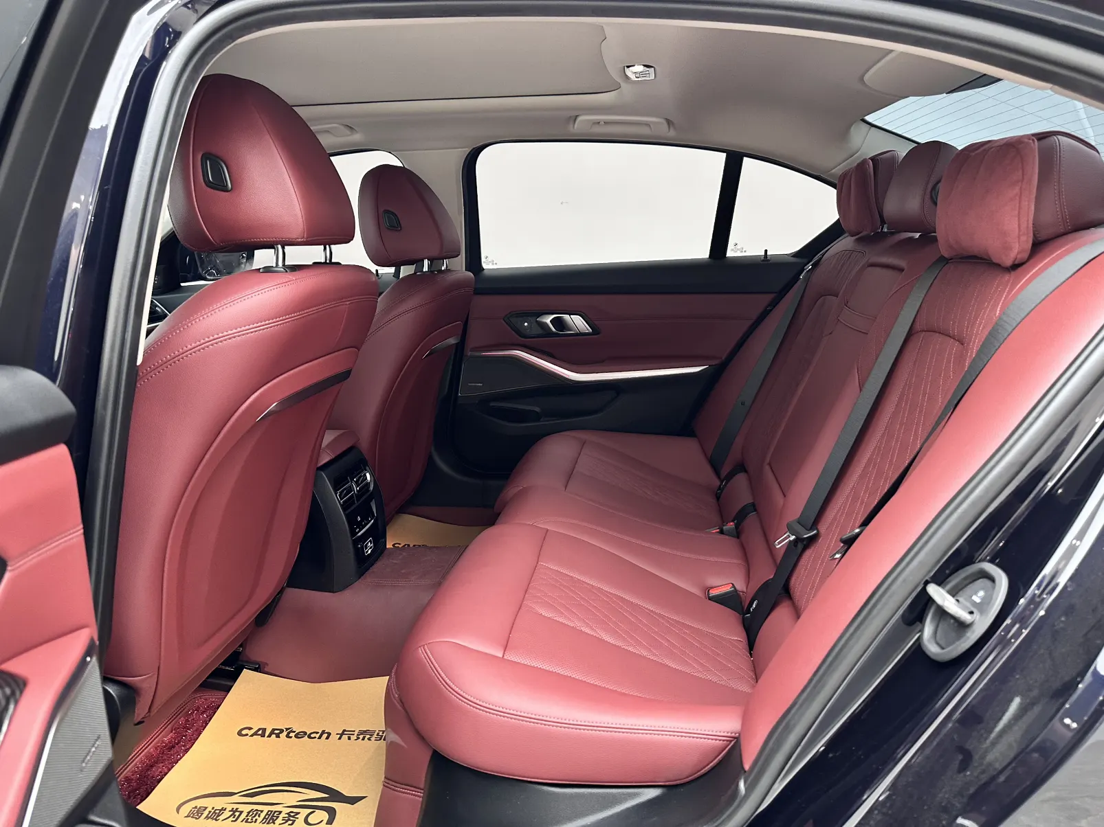 BMW 325Li, 2023 9